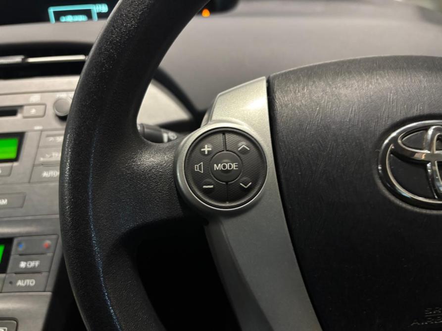 Toyota Prius III Рестайлинг (XW30) Санкт-Петербург  - изображение 15