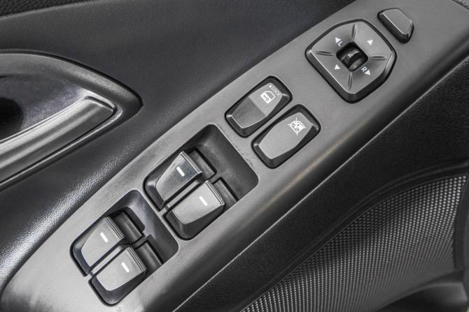 Hyundai ix35 I Рестайлинг с пробегом 2013 года, цена 1 599 000 рублей, 205000 км, внедорожник, Автокод Объявления