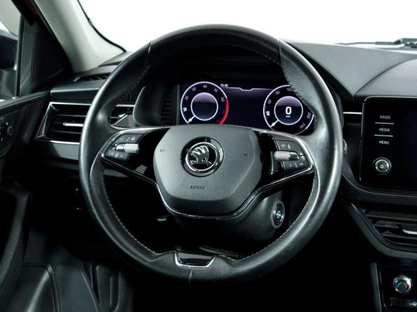 Skoda Rapid II с пробегом 2021 года, цена 1 568 000 рублей, 115151 км, лифтбек, Автокод Объявления