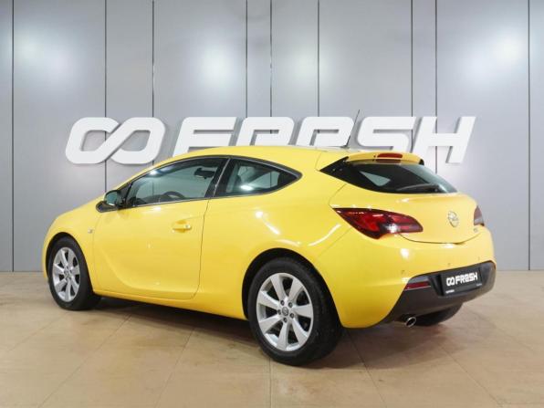 Opel Astra J Рестайлинг с пробегом 2013 года, цена 1 249 000 рублей, 55904 км, хэтчбек, Автокод Объявления