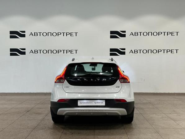 Volvo V40 Cross Country I с пробегом 2013 года, цена 1 049 000 рублей, 186445 км, хэтчбек, Автокод Объявления
