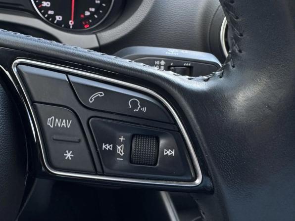 Audi A3 III (8V) Рестайлинг с пробегом 2019 года, цена 2 350 000 рублей, 40275 км, седан, Автокод Объявления