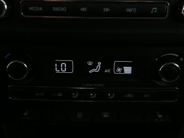 Skoda Rapid I с пробегом 2014 года, цена 683 000 рублей, 258000 км, лифтбек, Автокод Объявления