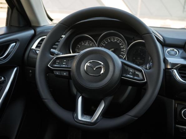 Mazda 6 III (GJ) Рестайлинг с пробегом 2018 года, цена 1 920 000 рублей, 146950 км, седан, Автокод Объявления