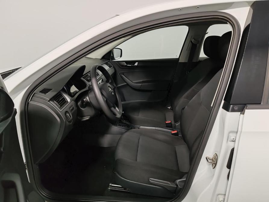 Skoda Rapid I Москва  - изображение 11