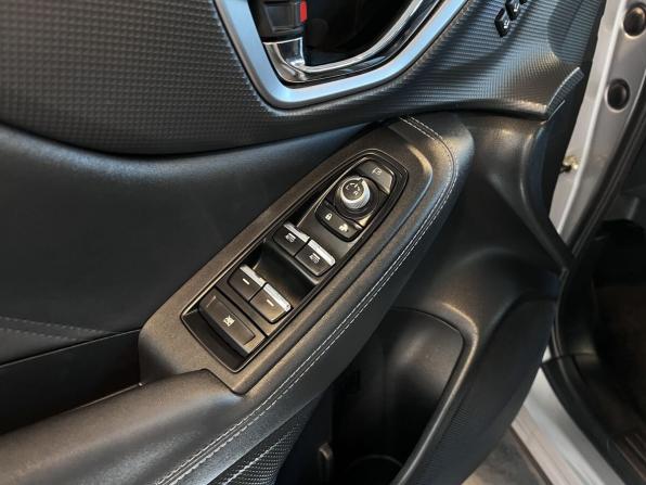 Subaru Forester V с пробегом 2018 года, цена 2 468 000 рублей, 127642 км, внедорожник, Автокод Объявления