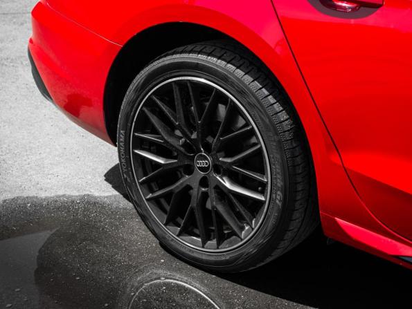 Audi A4 V (B9) Рестайлинг с пробегом 2020 года, цена 3 850 000 рублей, 87000 км, седан, Автокод Объявления