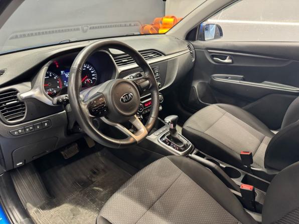 Kia Rio IV Рестайлинг с пробегом 2021 года, цена 1 829 000 рублей, 32000 км, седан, Автокод Объявления