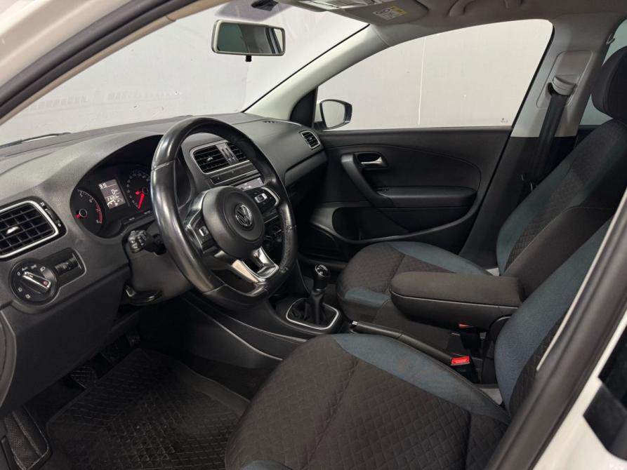 Volkswagen Polo V Рестайлинг Уфа  - изображение 13