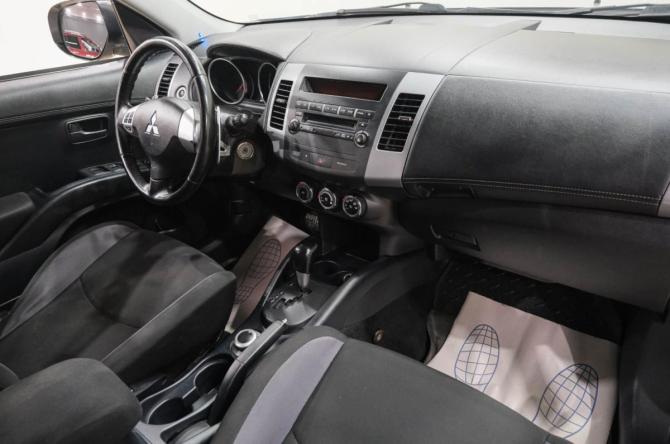 Mitsubishi Outlander II Рестайлинг с пробегом 2012 года, цена 1 229 000 рублей, 193000 км, внедорожник, Автокод Объявления