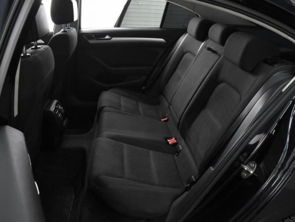 Volkswagen Passat B8 с пробегом 2017 года, цена 1 598 000 рублей, 140493 км, седан, Автокод Объявления
