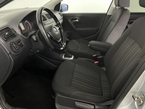 Volkswagen Polo V Рестайлинг с пробегом 2017 года, цена 980 000 рублей, 221967 км, седан, Автокод Объявления