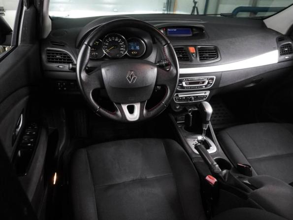 Renault Fluence I с пробегом 2010 года, цена 599 000 рублей, 322734 км, седан, Автокод Объявления