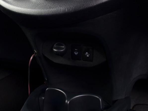 Toyota Vitz III (XP130) Рестайлинг 2 с пробегом 2019 года, цена 1 199 995 рублей, 87134 км, хэтчбек, Автокод Объявления
