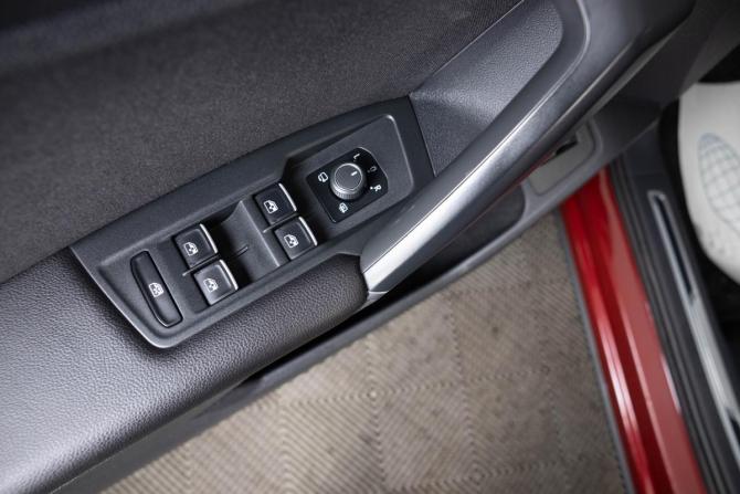 Volkswagen Tiguan II с пробегом 2017 года, цена 2 259 000 рублей, 98064 км, внедорожник, Автокод Объявления