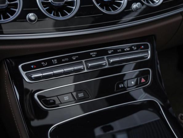 Mercedes-Benz E-Класс V (W213 S213 C238) Рестайлинг с пробегом 2021 года, цена 6 599 000 рублей, 85058 км, седан, Автокод Объявления