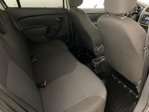 Renault Logan II Рестайлинг с пробегом 2019 года, цена 945 000 рублей, 142753 км, седан, Автокод Объявления