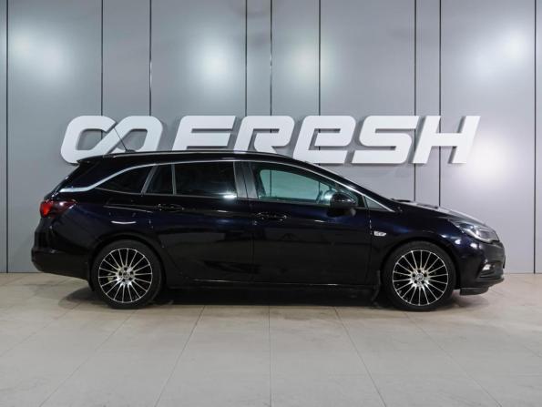 Opel Astra K с пробегом 2019 года, цена 1 099 000 рублей, 196714 км, универсал, Автокод Объявления