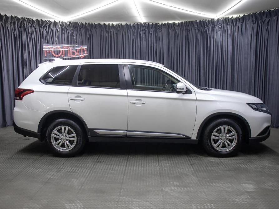 Mitsubishi Outlander III Рестайлинг 3 Москва  - изображение 4
