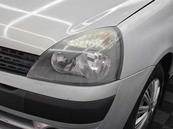 Renault Symbol I Рестайлинг с пробегом 2004 года, цена 299 000 рублей, 276000 км, седан, Автокод Объявления
