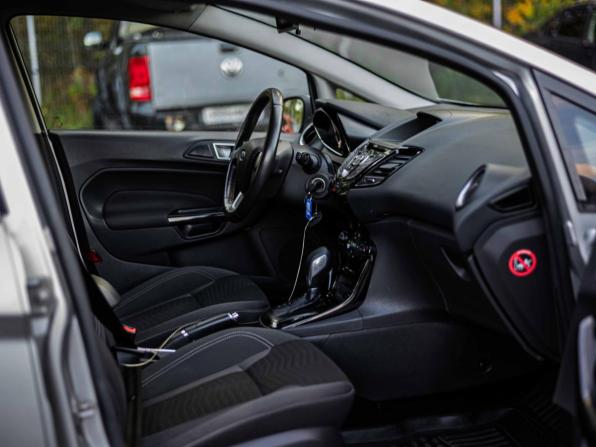Ford Fiesta Mk6 Рестайлинг с пробегом 2016 года, цена 630 000 рублей, 182454 км, хэтчбек, Автокод Объявления