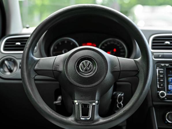 Volkswagen Polo V с пробегом 2011 года, цена 530 000 рублей, 206353 км, седан, Автокод Объявления