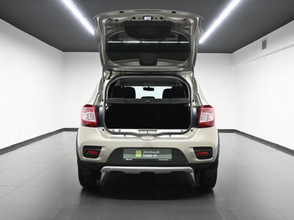 Renault Sandero II с пробегом 2015 года, цена 1 095 000 рублей, 80344 км, хэтчбек, Автокод Объявления
