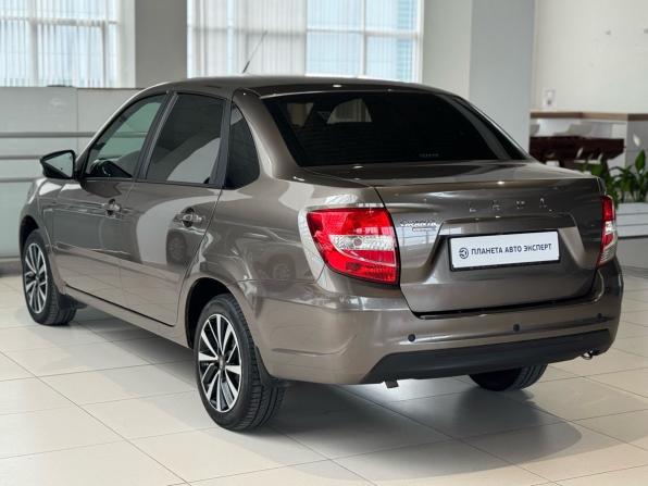 Lada (ВАЗ) Granta I Рестайлинг с пробегом 2024 года, цена 895 000 рублей, 30358 км, седан, Автокод Объявления