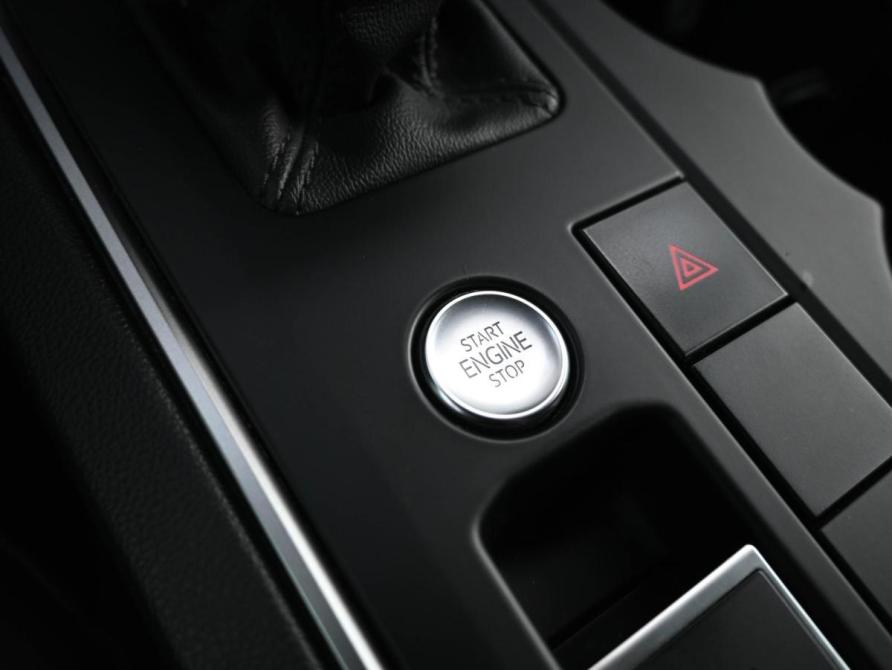 Volkswagen Touareg III Новороссийск  - изображение 14