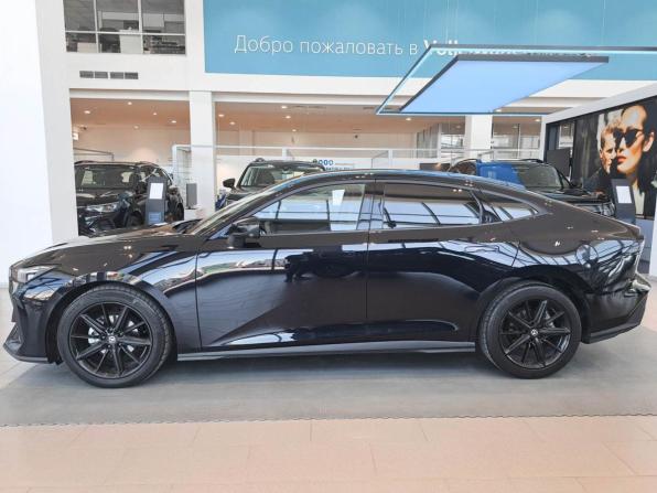 Changan UNI-V I с пробегом 2024 года, цена 2 544 000 рублей, 28046 км, лифтбек, Автокод Объявления