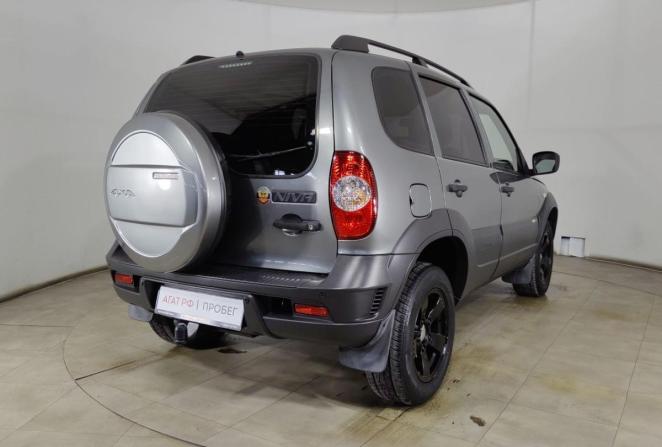 Chevrolet Niva I Рестайлинг с пробегом 2018 года, цена 850 000 рублей, 82600 км, внедорожник, Автокод Объявления