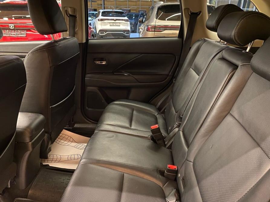 Mitsubishi Outlander III Рестайлинг 2 Санкт-Петербург  - изображение 21