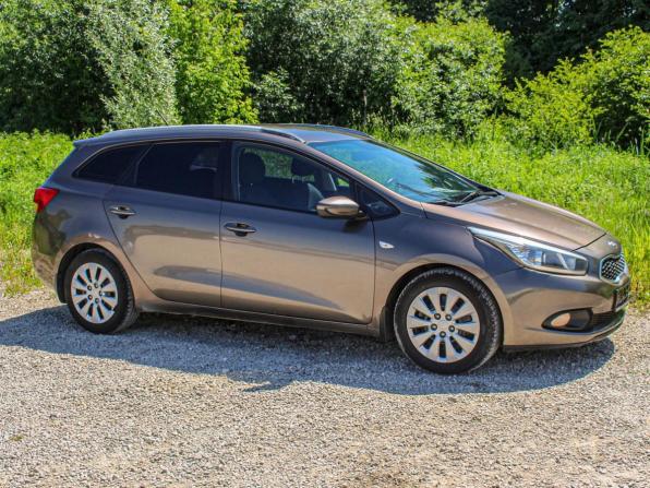 Kia Ceed II с пробегом 2014 года, цена 987 100 рублей, 187944 км, универсал, Автокод Объявления
