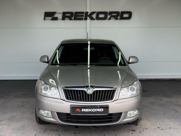 Skoda Octavia II (A5) Рестайлинг с пробегом 2012 года, цена 920 000 рублей, 148178 км, лифтбек, Автокод Объявления