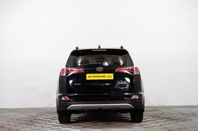 Toyota RAV4 IV (XA40) Рестайлинг с пробегом 2017 года, цена 2 229 000 рублей, 185097 км, внедорожник, Автокод Объявления