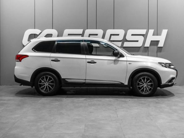 Mitsubishi Outlander III Рестайлинг 2 с пробегом 2018 года, цена 1 849 000 рублей, 171485 км, внедорожник, Автокод Объявления