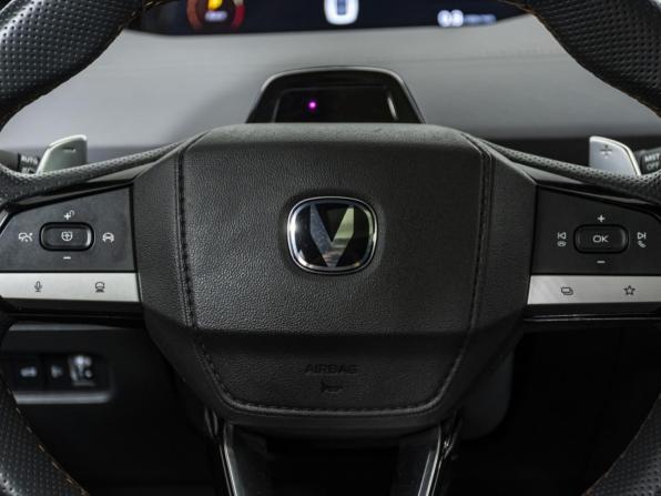 Changan UNI-V I с пробегом 2023 года, цена 2 150 000 рублей, 60110 км, лифтбек, Автокод Объявления