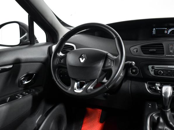 Renault Scenic III Рестайлинг с пробегом 2013 года, цена 729 000 рублей, 151555 км, компактвэн, Автокод Объявления