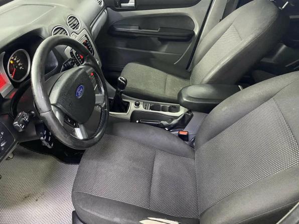 Ford Focus II Рестайлинг с пробегом 2010 года, цена 280 000 рублей, 499988 км, седан, Автокод Объявления