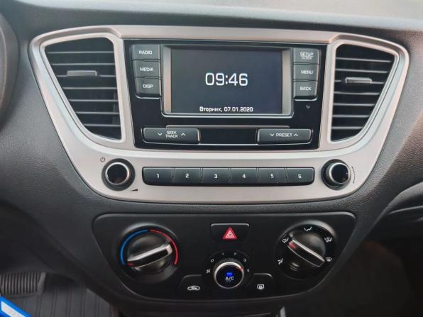 Hyundai Solaris II с пробегом 2019 года, цена 1 320 000 рублей, 107132 км, седан, Автокод Объявления
