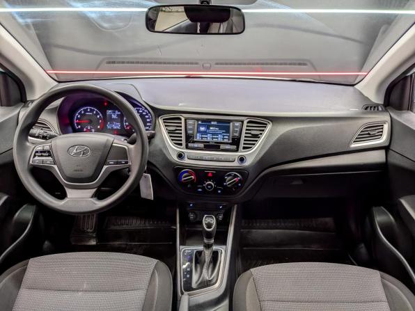 Hyundai Solaris II Рестайлинг с пробегом 2022 года, цена 1 685 000 рублей, 63429 км, седан, Автокод Объявления