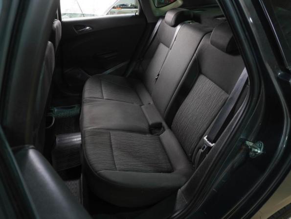 Opel Astra J Рестайлинг с пробегом 2013 года, цена 699 000 рублей, 274589 км, седан, Автокод Объявления