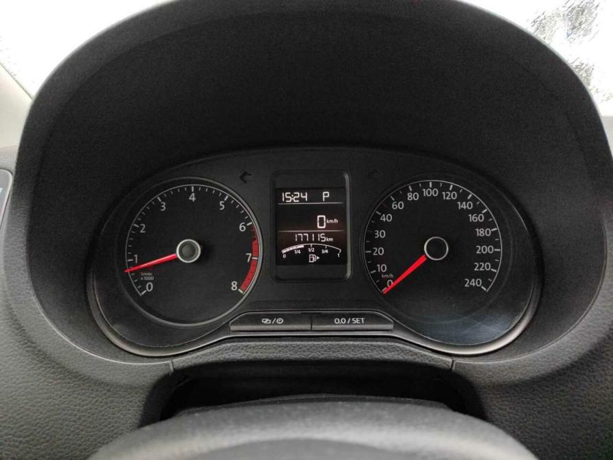 Volkswagen Polo V Рестайлинг Санкт-Петербург  - изображение 17