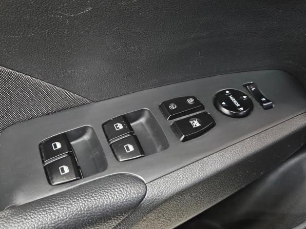 Hyundai Solaris II с пробегом 2019 года, цена 1 275 000 рублей, 113700 км, седан, Автокод Объявления