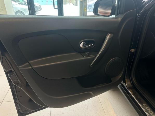 Renault Logan II Рестайлинг с пробегом 2021 года, цена 899 000 рублей, 194057 км, седан, Автокод Объявления