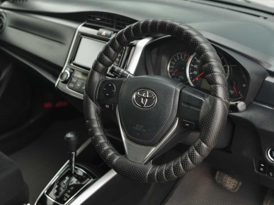 Toyota Corolla XI (E160 E170 E180) Рестайлинг 1 Новосибирск  - изображение 11