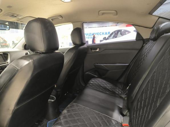 Hyundai Solaris II Рестайлинг с пробегом 2021 года, цена 1 330 000 рублей, 73717 км, седан, Автокод Объявления