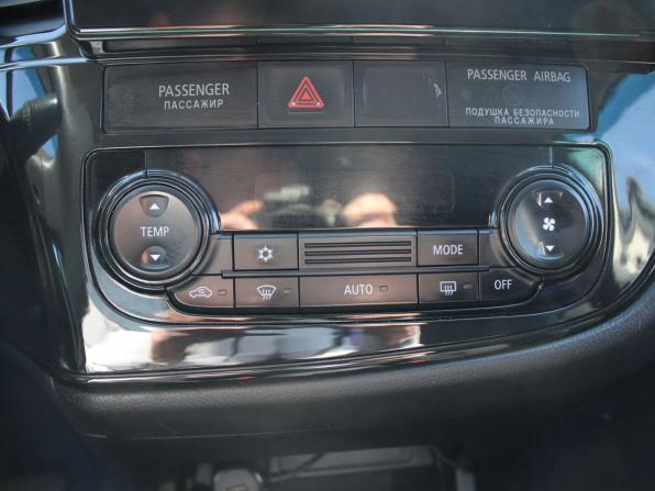 Mitsubishi Outlander III Рестайлинг с пробегом 2014 года, цена 1 559 000 рублей, 145705 км, внедорожник, Автокод Объявления