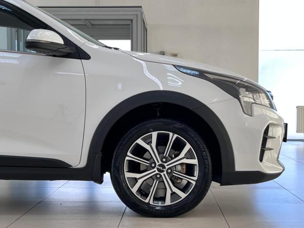 Kia Rio IV Рестайлинг с пробегом 2022 года, цена 1 749 000 рублей, 95439 км, хэтчбек, Автокод Объявления