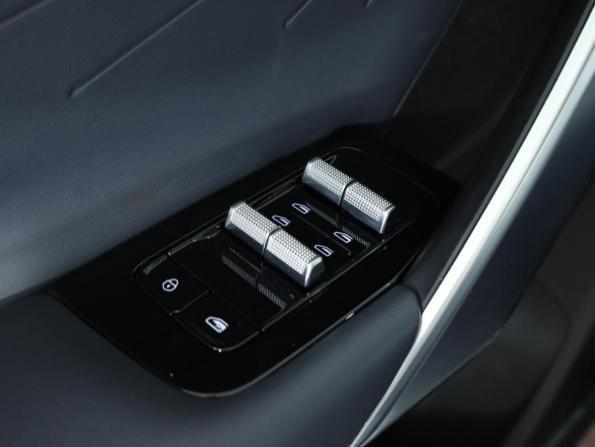 Geely Atlas II с пробегом 2024 года, цена 2 628 000 рублей, 23100 км, внедорожник, Автокод Объявления